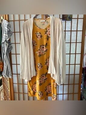 2 PIECE LOT Bobbie Brooks Yellow Pink Rose Shirt Dress & White Sheer Duster